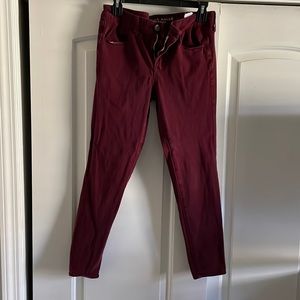 American Eagle 360° super stretch Jegging in maroon